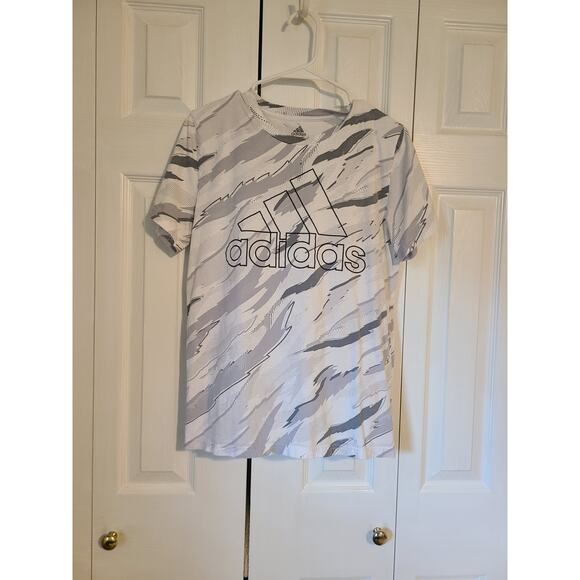 Adidas xl 18/20 boys grey and white athletic tee - Picture 1 of 5